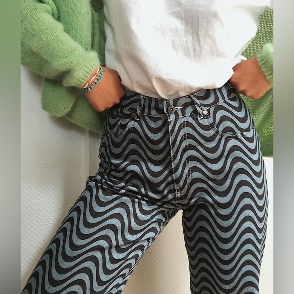 The Ragged Priest Black and Gray Wave Pattern Jeans